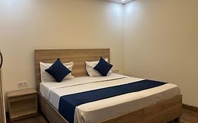 Airport Hotel Golden Bliss At New Delhi International Airport